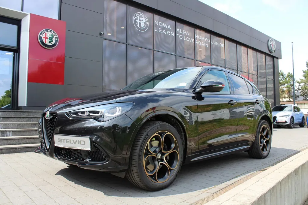 Zdjęcie: 2025 Alfa Romeo Stelvio