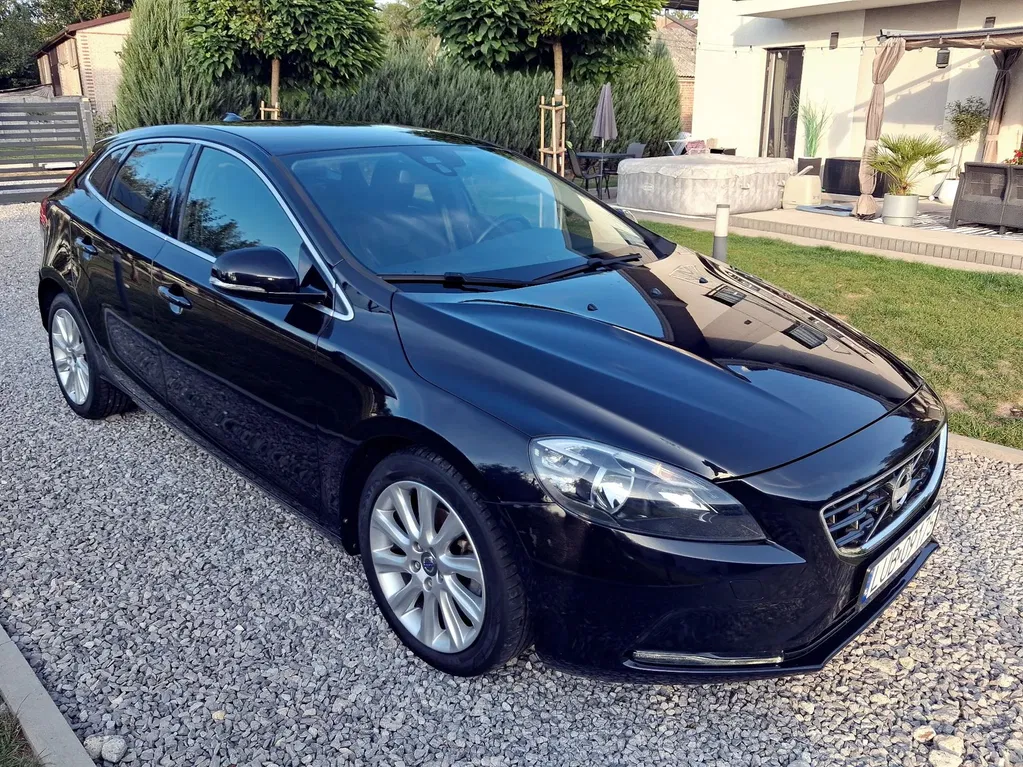 Zdjęcie: 2014 Volvo V40