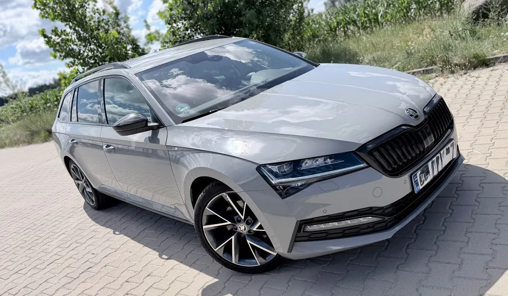 Zdjęcie: 2022 Skoda Superb