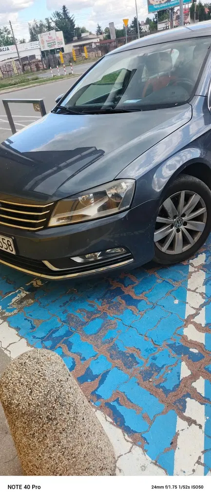 Zdjęcie: 2011 Volkswagen Passat