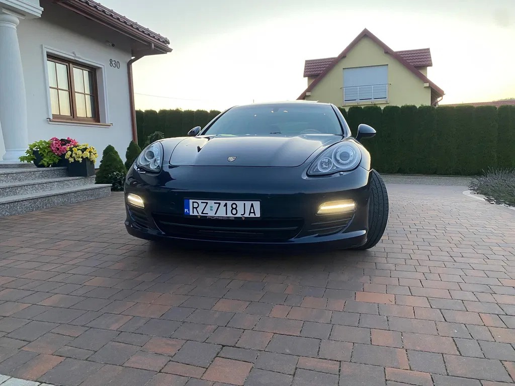 Zdjęcie: 2011 Porsche Panamera