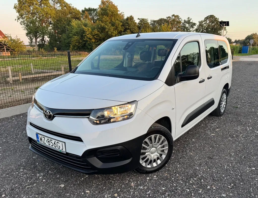 Zdjęcie: 2023 Toyota Proace City Verso