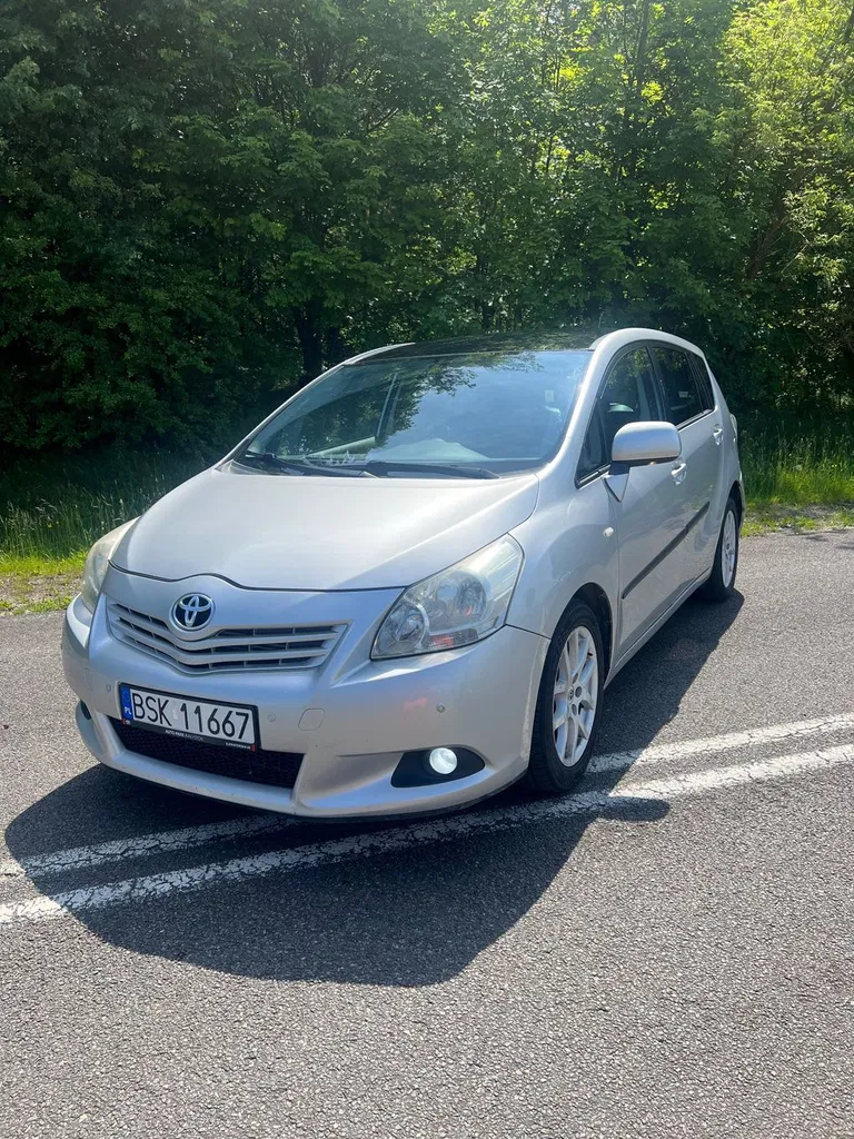 Zdjęcie: 2012 Toyota Verso