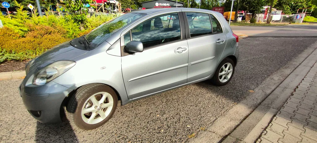 Zdjęcie: 2010 Toyota Yaris
