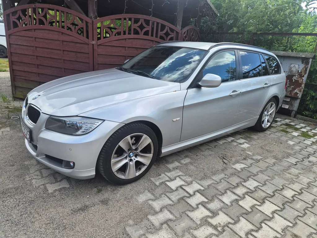 Zdjęcie: 2011 BMW Seria 3