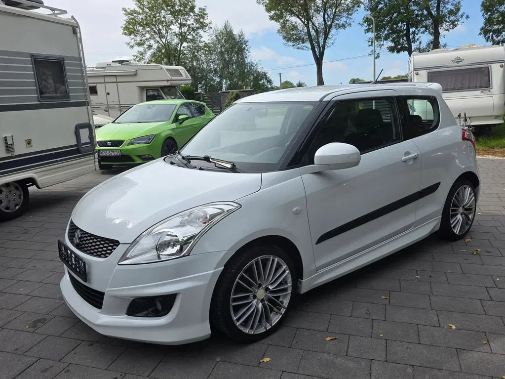 Zdjęcie: 2011 Suzuki Swift
