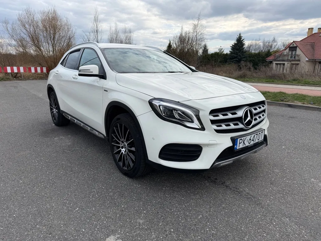 Zdjęcie: 2017 Mercedes-Benz GLA