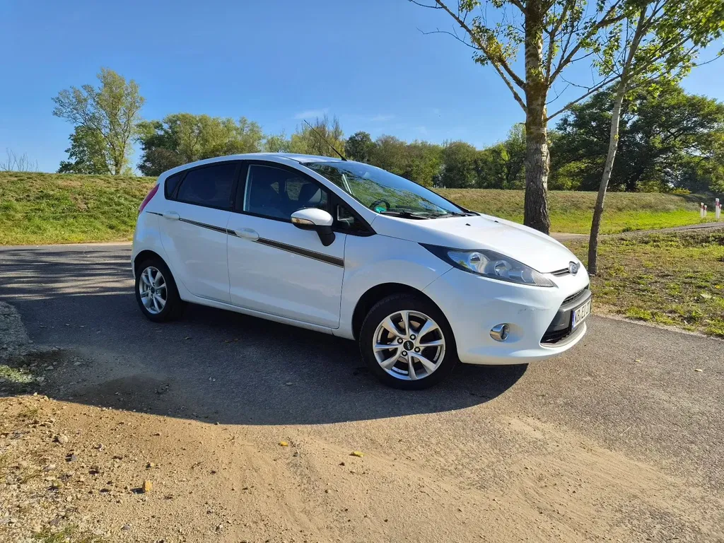 Zdjęcie: 2012 Ford Fiesta