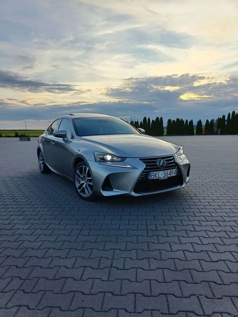 Zdjęcie: 2019 Lexus IS