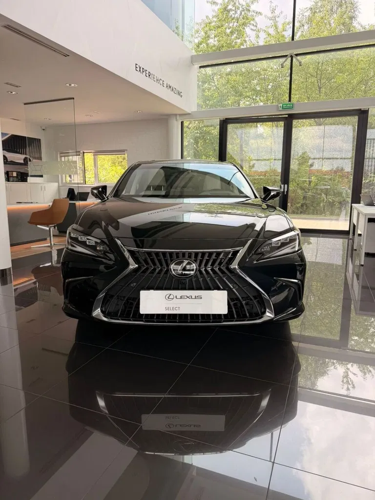Zdjęcie: 2025 Lexus ES