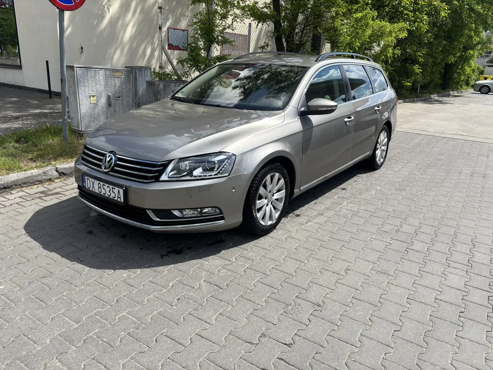 Zdjęcie: 2012 Volkswagen Passat