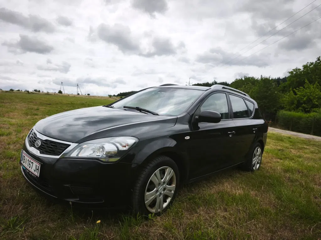 Zdjęcie: 2010 Kia Cee'd