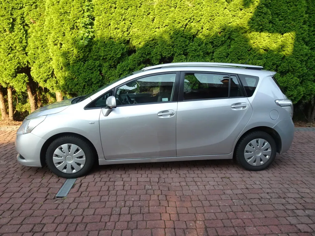 Zdjęcie: 2009 Toyota Verso