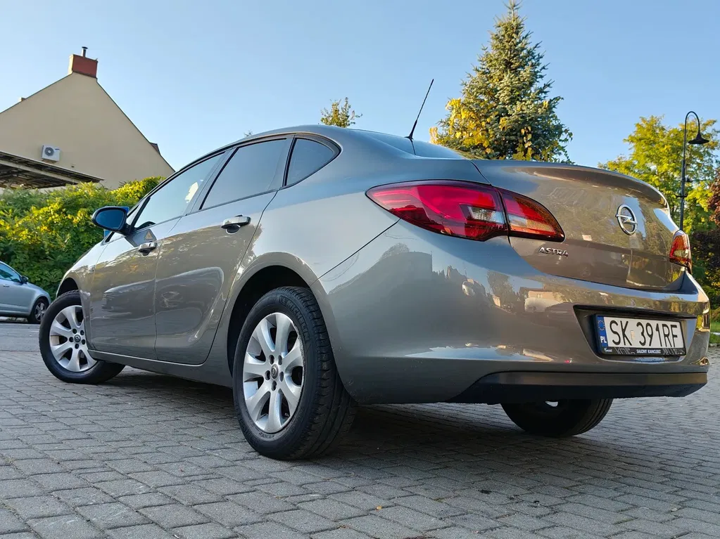 Zdjęcie: 2016 Opel Astra