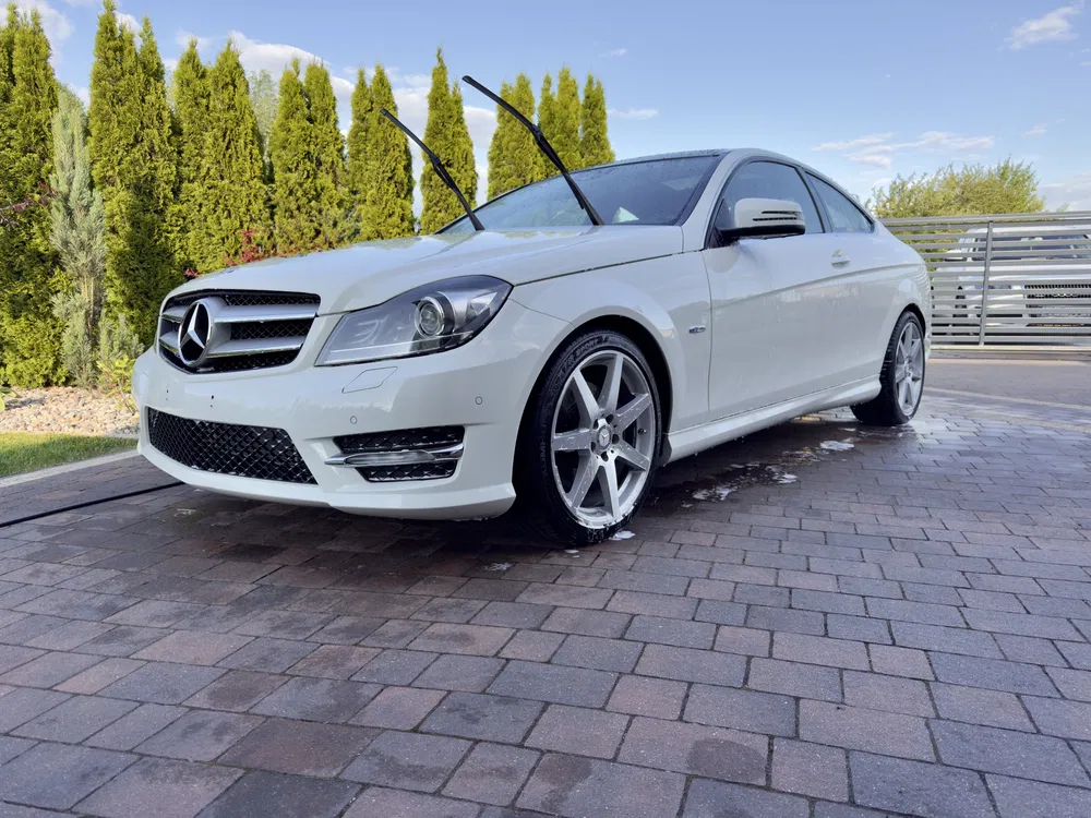 Zdjęcie: 2012 Mercedes-Benz C Klasa