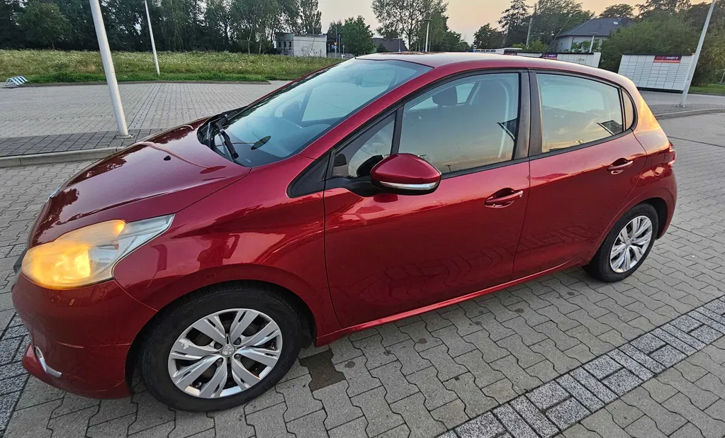 Zdjęcie: 2012 Peugeot 208
