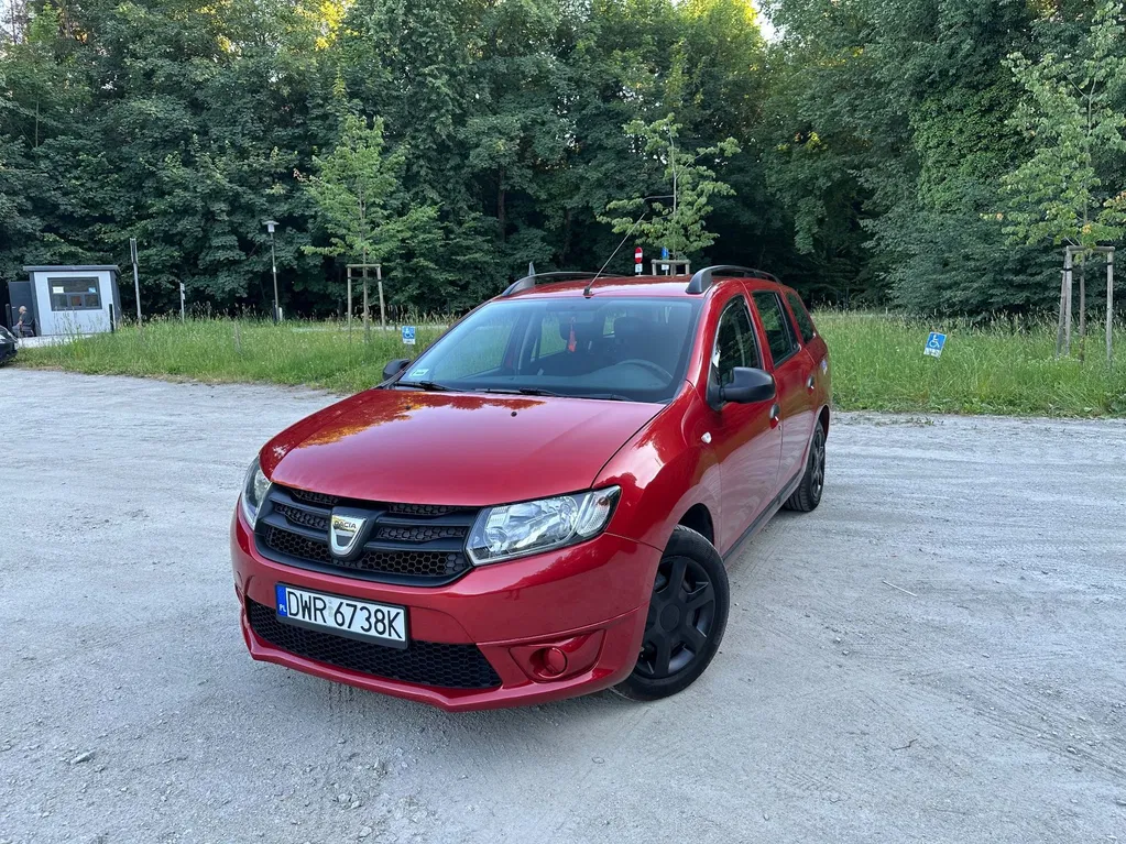 Zdjęcie: 2015 Dacia Logan