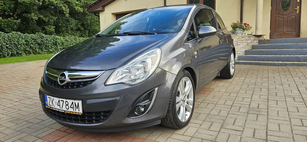 Zdjęcie: 2012 Opel Corsa