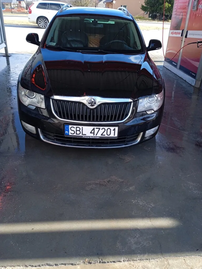 Zdjęcie: 2010 Skoda Superb