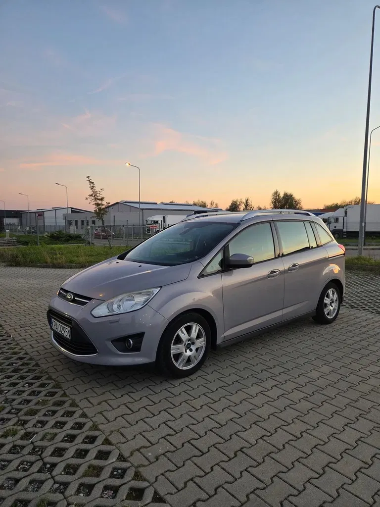 Zdjęcie: 2010 Ford Grand C-MAX