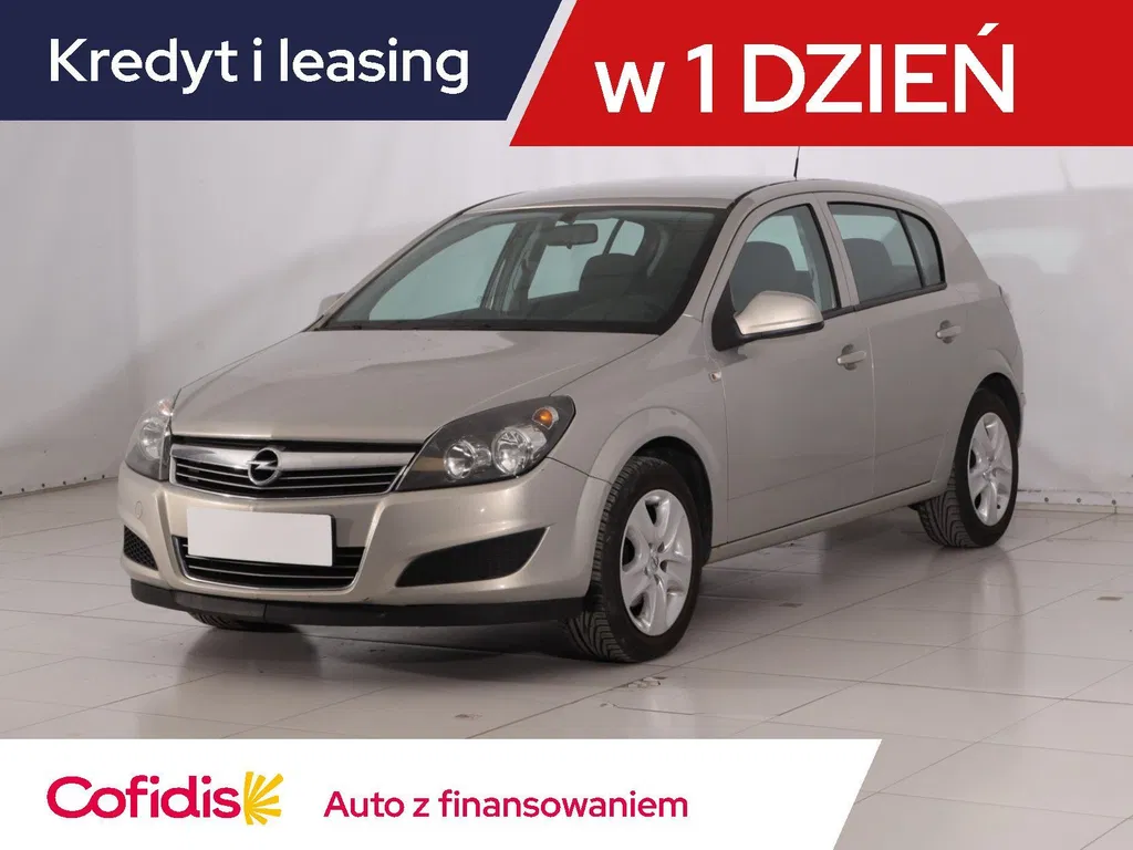 Zdjęcie: 2011 Opel Astra