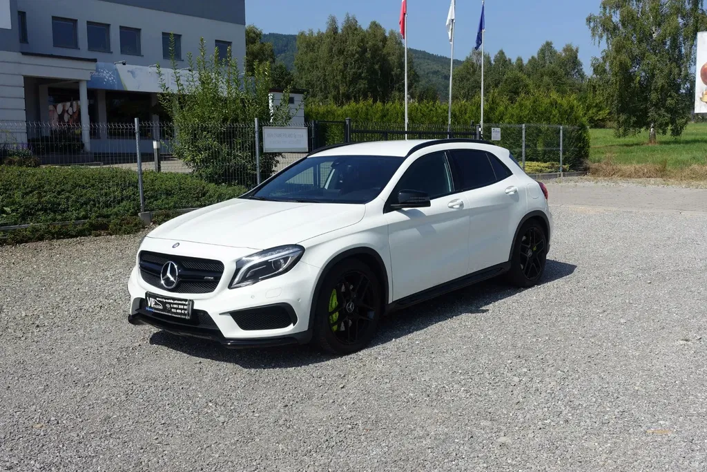 Zdjęcie: 2016 Mercedes-Benz GLA