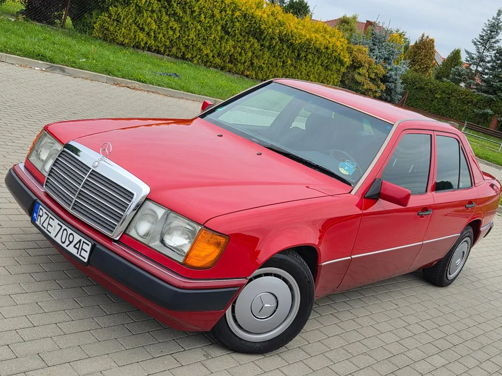 Zdjęcie: 1992 Mercedes-Benz W124