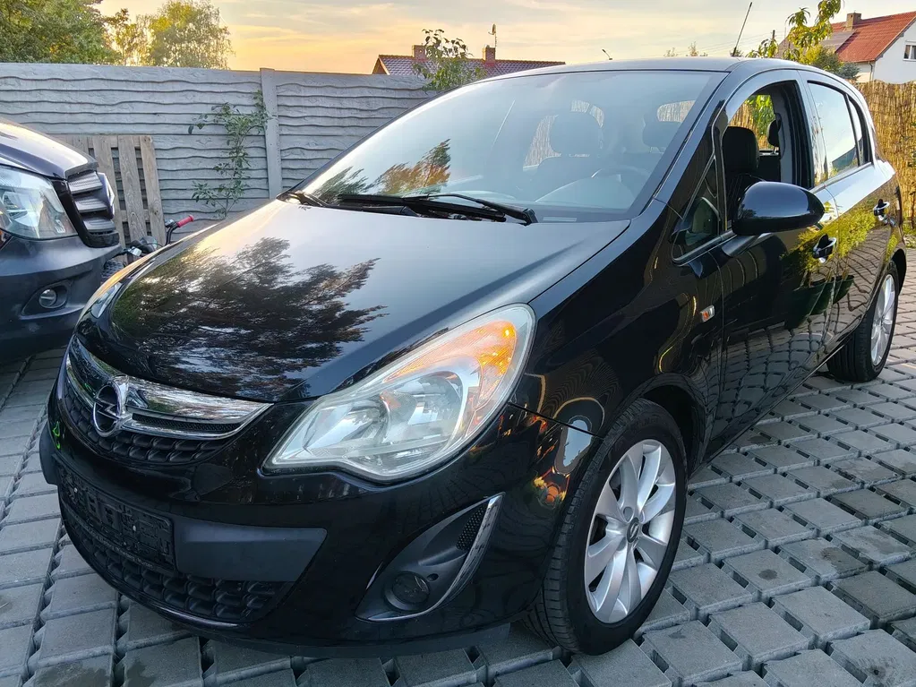 Zdjęcie: 2012 Opel Corsa