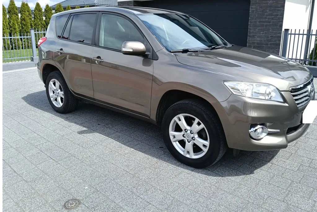 Zdjęcie: 2010 Toyota RAV-4
