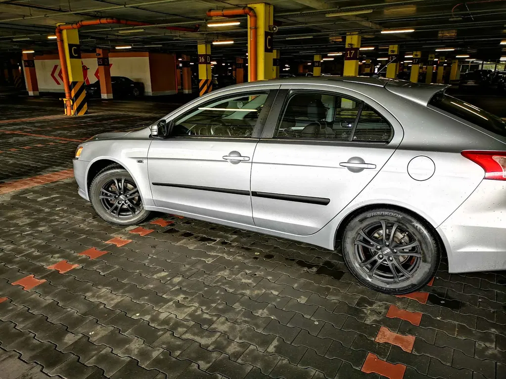 Zdjęcie: 2015 Mitsubishi Lancer