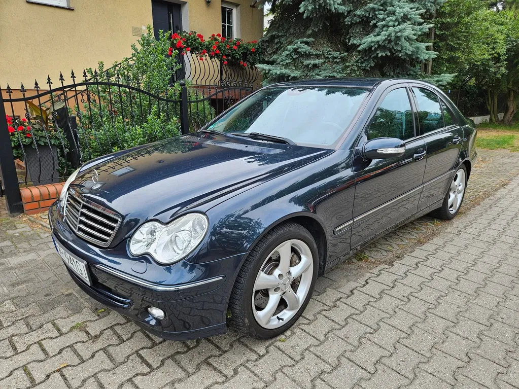 Zdjęcie: 2005 Mercedes-Benz C Klasa