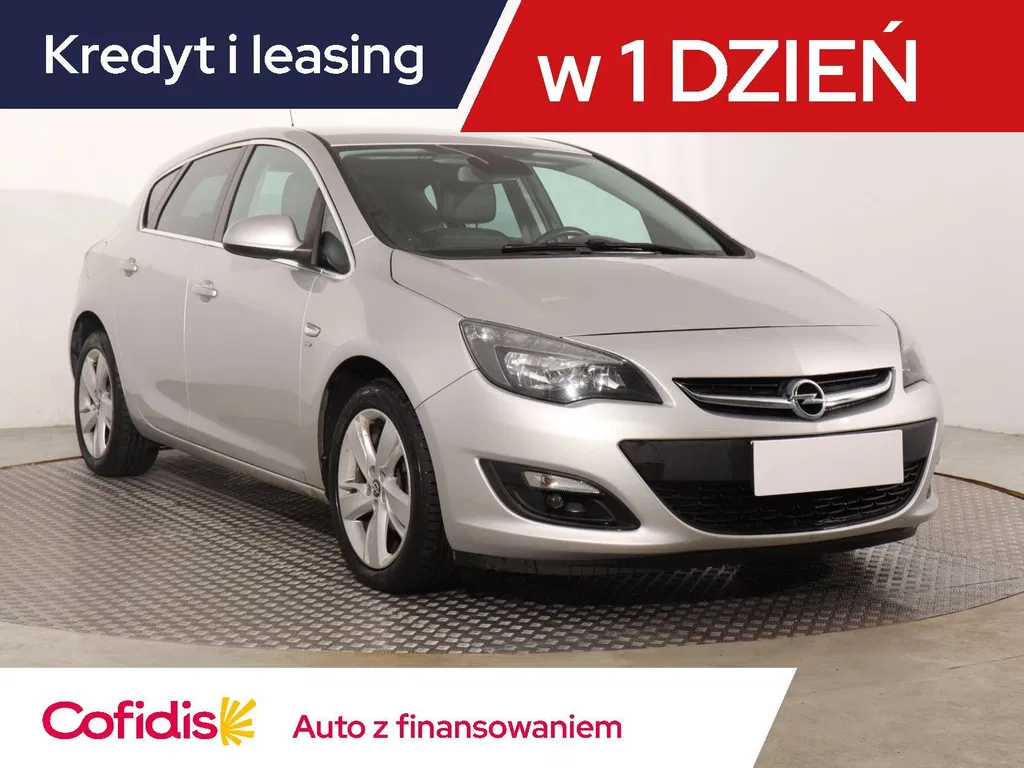 Zdjęcie: 2014 Opel Astra
