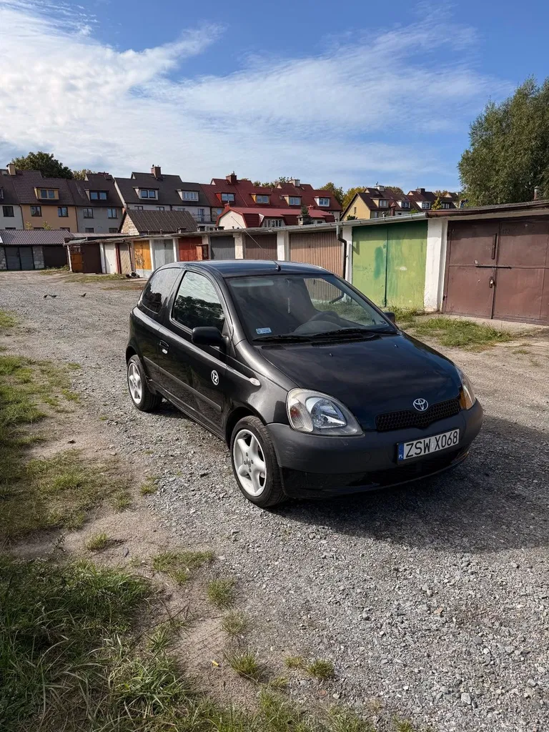 Zdjęcie: 2001 Toyota Yaris