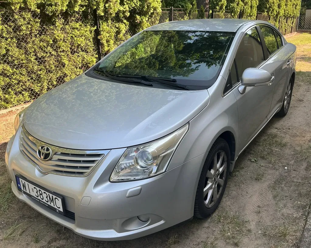 Zdjęcie: 2011 Toyota Avensis