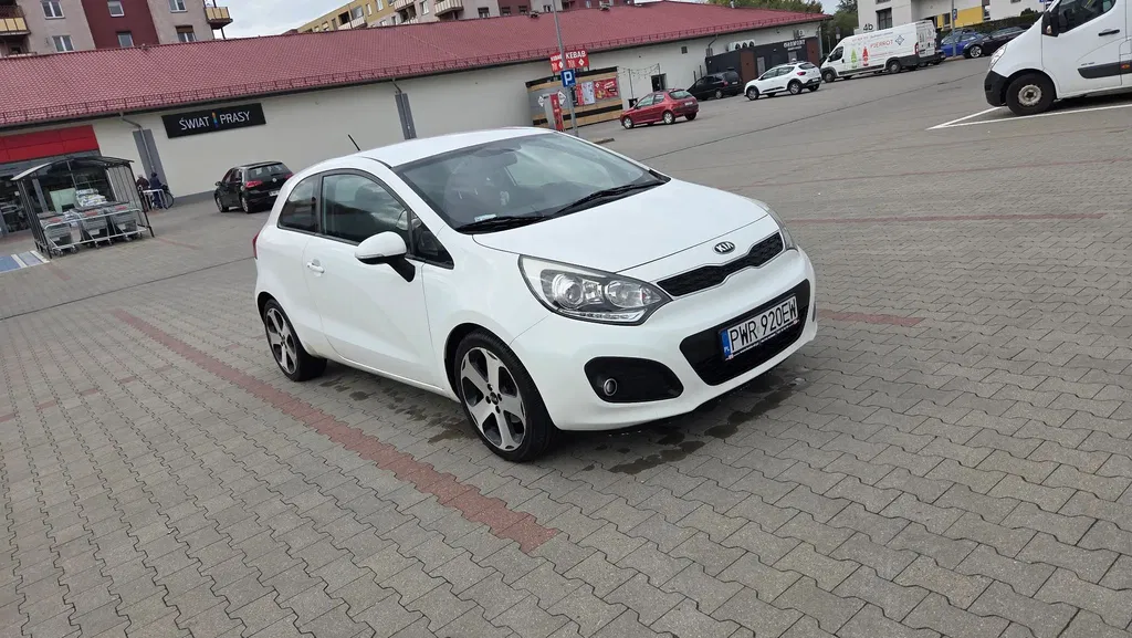 Zdjęcie: 2012 Kia Rio