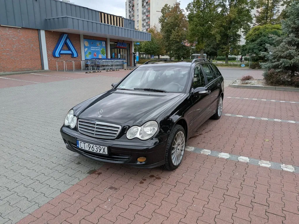 Zdjęcie: 2004 Mercedes-Benz C Klasa