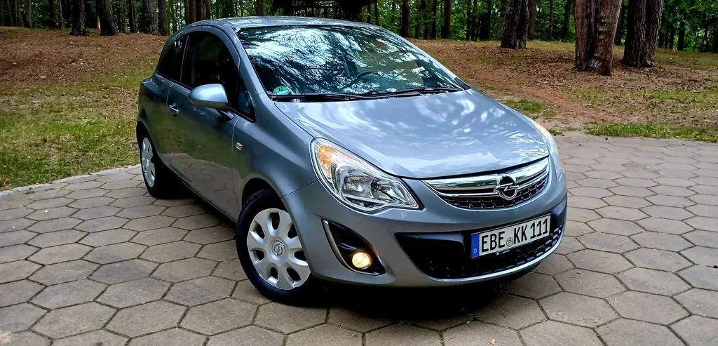 Zdjęcie: 2012 Opel Corsa