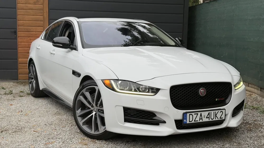 Zdjęcie: 2017 Jaguar XE
