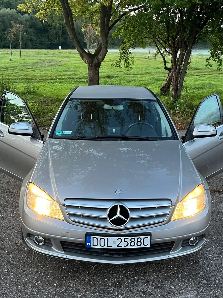 Zdjęcie: 2008 Mercedes-Benz C Klasa