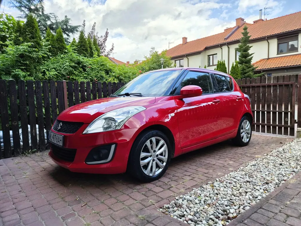 Zdjęcie: 2015 Suzuki Swift