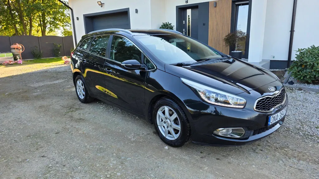 Zdjęcie: 2013 Kia Cee'd