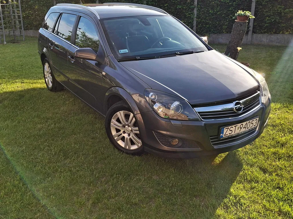 Zdjęcie: 2009 Opel Astra