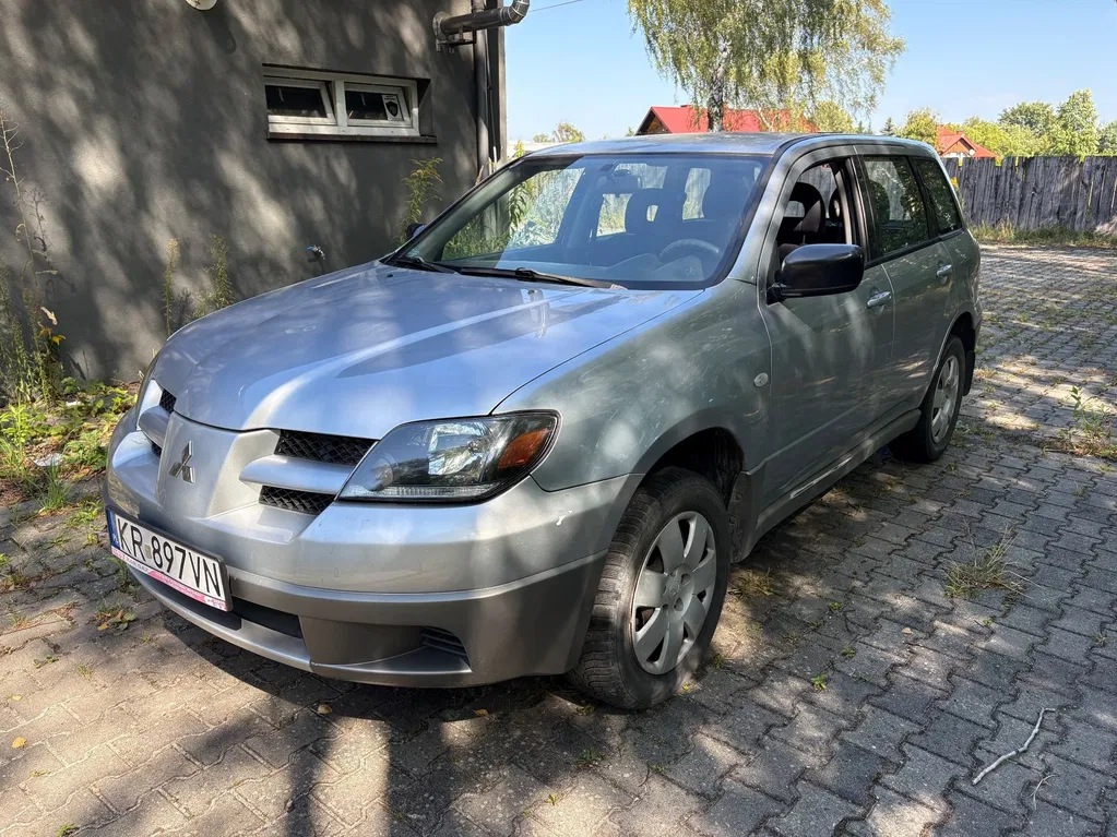 Zdjęcie: 2004 Mitsubishi Outlander