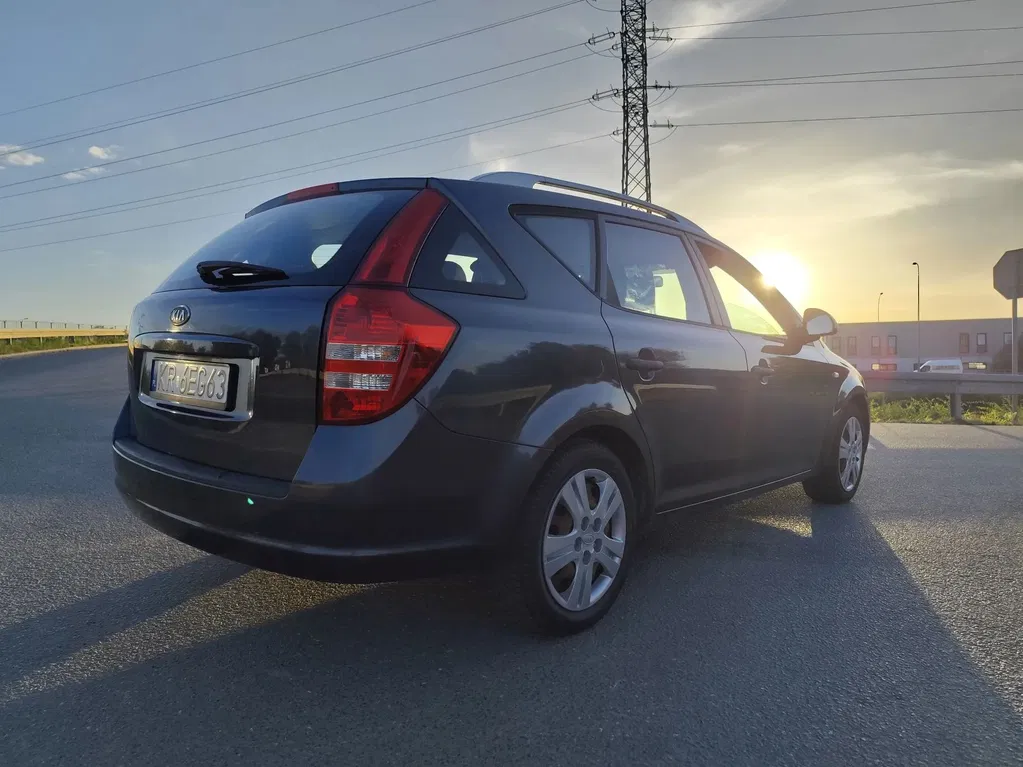 Zdjęcie: 2007 Kia Cee'd