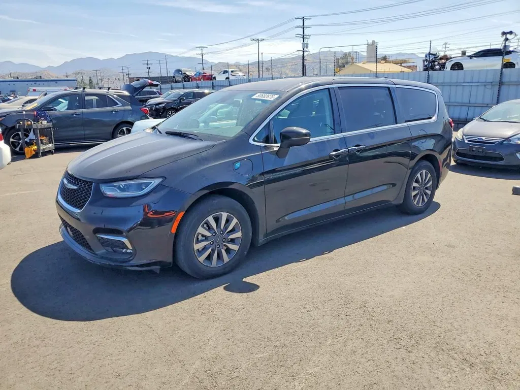 Zdjęcie: 2023 Chrysler Pacifica