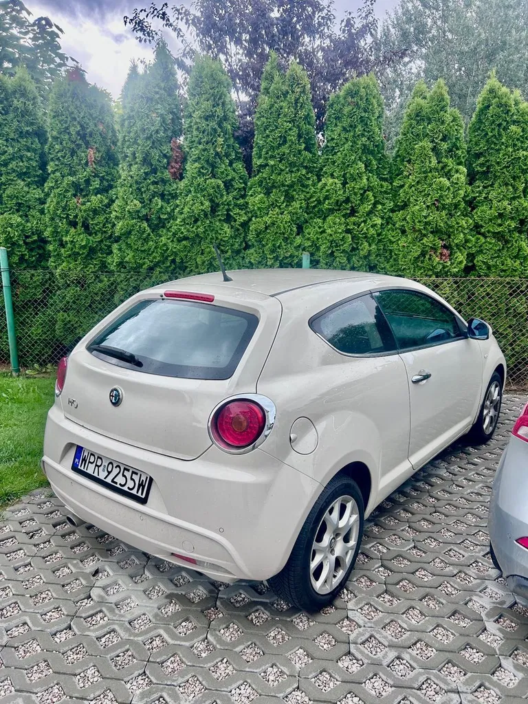 Zdjęcie: 2011 Alfa Romeo Mito