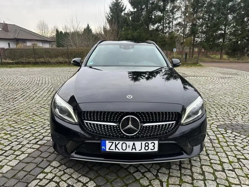 Zdjęcie: 2019 Mercedes-Benz C Klasa
