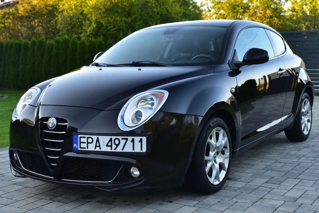 Zdjęcie: 2009 Alfa Romeo Mito