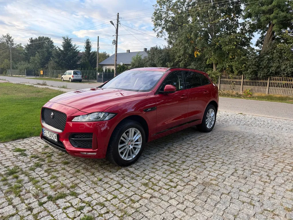 Zdjęcie: 2017 Jaguar F-Pace