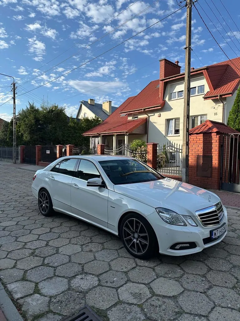 Zdjęcie: 2010 Mercedes-Benz E Klasa